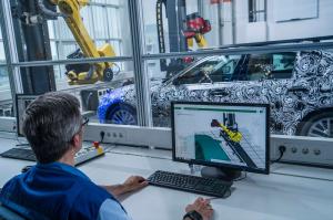 Опубликованы первые изображения седана BMW 5-Series нового поколения