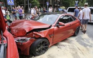 Авария Ferrari California и BMW M4 в Прибалтике 