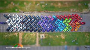 Масл-кары Dodge Challenger превратились в «радугу»