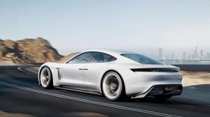 Porsche разработает супербыструю зарядку для электромобилей