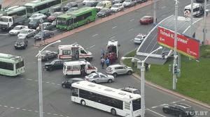 В Минске столкнулись Kia и Hyundai: один человек серьезно пострадал