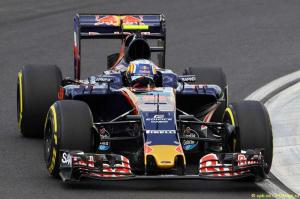 Сайнс: В Red Bull помогли многим молодым пилотам
