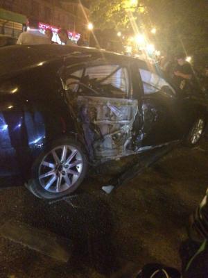 Серьезное ДТП в центре Алматы: Байк разорвало на части Lexus разбит 