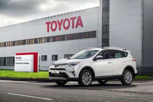На российском заводе Toyota началось производство кроссоверов RAV4
