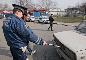 В Москве в 2016 году число задержанных машин с нечитаемыми номерами снизилось на 40%
