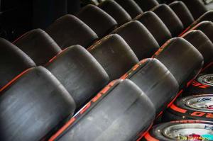 В пятницу команды испытают прототипы шин Pirelli