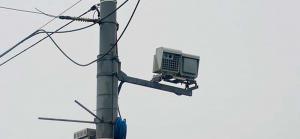 В Москве водителю выписали штраф за блик фар на дороге
