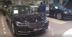 В Петербурге из автосалона за две минуты угнали четыре новых BMW на 20 млн рублей