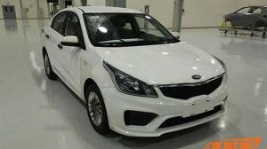 Фотошпионы сфотографировали новый Kia Rio без камуфляжа