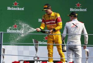 Антонио Джовинацци выиграл гонку GP2 с последнего ряда