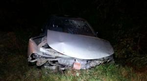Авто на высокой скорости вылетело в кювет, нарушители скрылись с места ДТП в Алматы