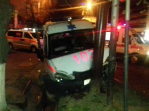 ДТП с участием скорой помощи в Алматы: пострадали 5 человек 