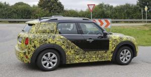 Mini Countryman 2017 отказывается сбрасывать камуфляж