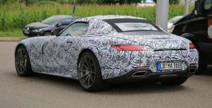 Родстер Mercedes-AMG GT C Roadster показали на официальном видео