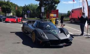 Pagani Zonda R мощностью 750 лошадиных сил. 