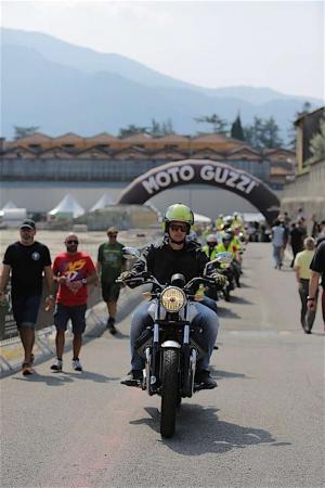 Рекордный мотослет Moto Guzzi в честь 95-ой годовщины