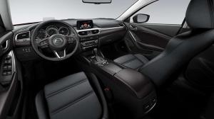 Названа рублевая стоимость обновленного седана Mazda6