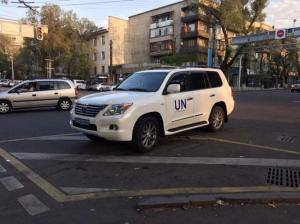 Внедорожник с номером ООН привлек внимание журналистов в Алматы