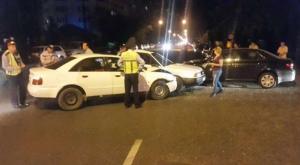 ДТП с участием трех авто в Алматы: пострадал один человек 
