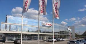 Россияне в 2016 году потратили на новые машины больше триллиона рублей