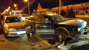В Алматы водитель Subaru устроил массовое ДТП скрываясь от погони 