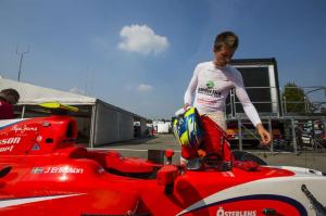 Джимми Эрикссон покидает GP2 за два этапа до конца сезона