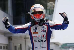 Лука Гьотто одержал первую победу в гонке GP2