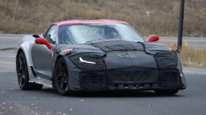 Chevrolet Corvette ZR1 попался в шпионские фотокамеры 