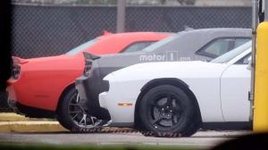 Dodge начал испытания дрэговой версии купе Challenger Hellcat 