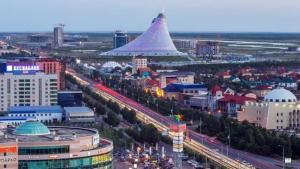 Из-за просадки дорожного полотна в Астане перекроют проспект Туран