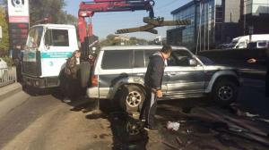 Внедорожник опрокинулся в результате массового ДТП в Алматы