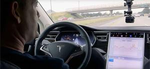 Tesla Model X с автопилотом предотвратила автокатастрофу
