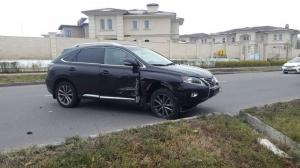 В Алматы после столкновения перевернулось авто
