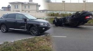 В Алматы после столкновения перевернулось авто 