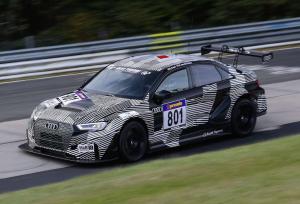 Машина Audi RS 3 LMS TCR дебютировала в гонке на Нордшляйфе