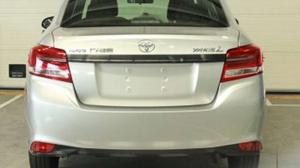 Появились фотографии нового седана Toyota 