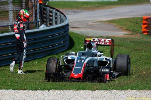 В Haas F1 заменят материал тормозных дисков