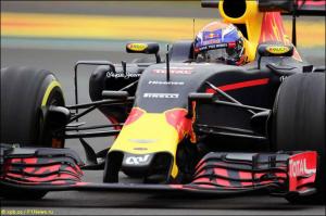 В Red Bull Racing недовольны нехваткой сцепления