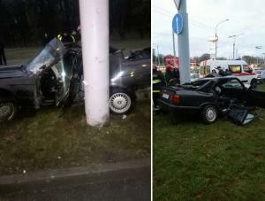 В Минске BMW врезался в столб. Водитель в тяжелом состоянии