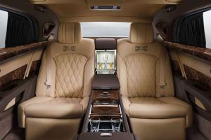 Bentley представил обновленную версию самого дорогого седана для России 