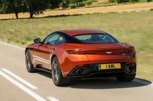Aston Martin представил в Москве новый спорткар DB11 