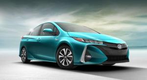 Toyota планирует запустить массовое производство электромобилей к 2020 году