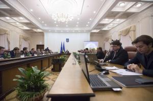 Кабмин начнет заниматься безопасностью на дорогах