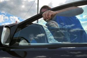 Штраф за тонировку стекол автомобиля могут поднять до 1500 рублей