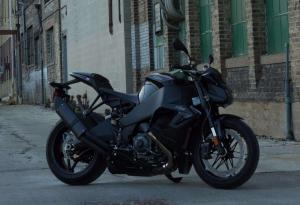Первое фото EBR 1190SX Black Lightning