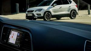 Seat Ateca научился самостоятельно искать парковку