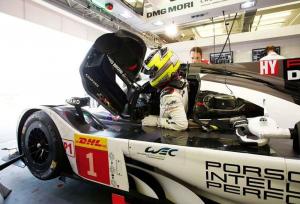 Густаво Менесес лучший на тестах для новичков WEC, Роберт Кубица показал высокий темп