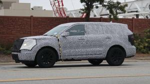 Ford Explorer следующего поколения впервые замечен на тестах 