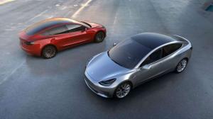 Старт продаж самой доступной Tesla отложат на один год