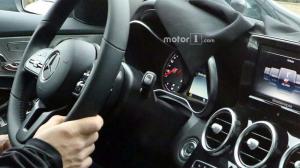 Опубликованы первые фотографии салона обновленного Mercedes C-Class 
